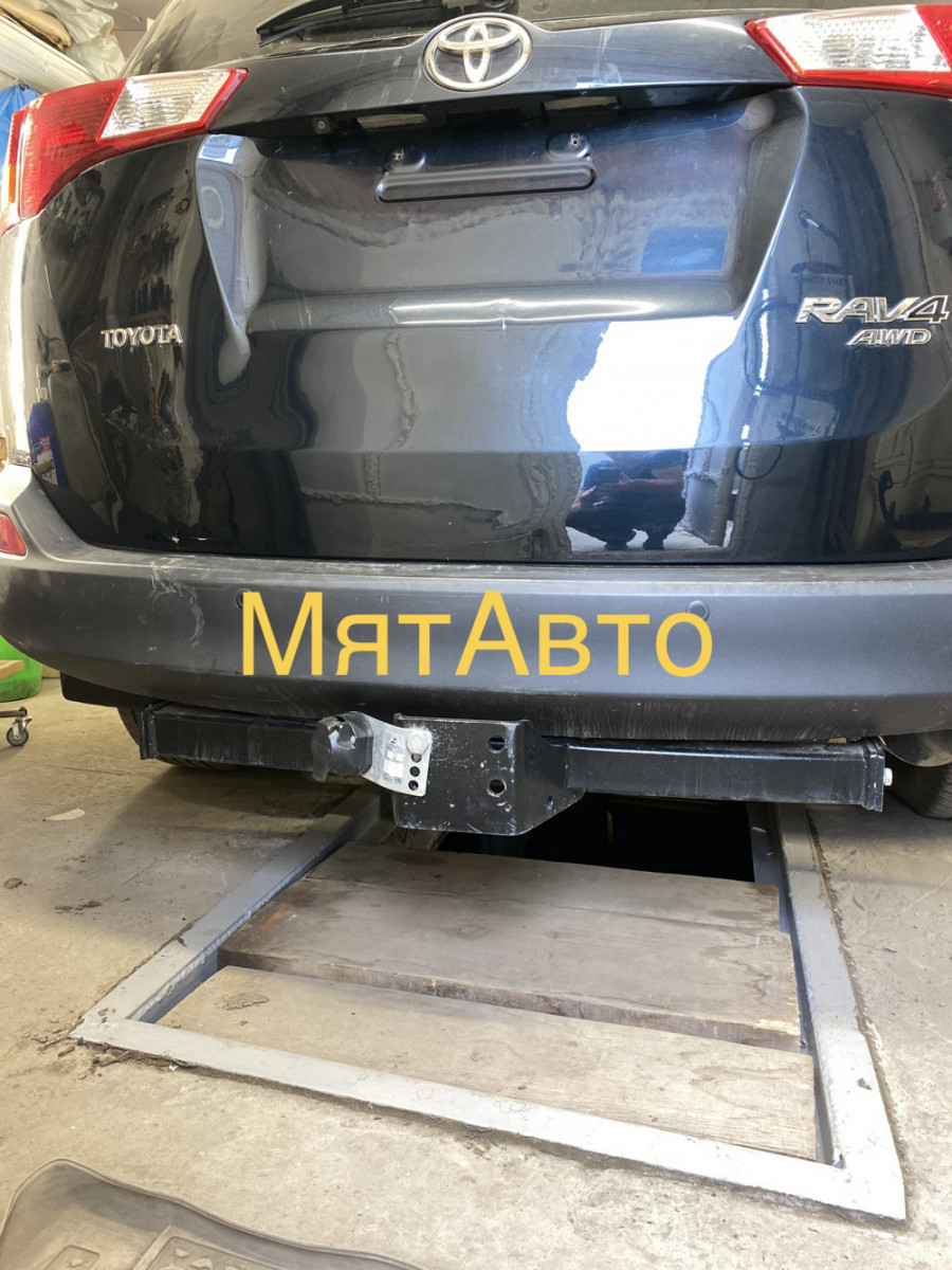 Ubrat-carapinu-na-avto-stoimost